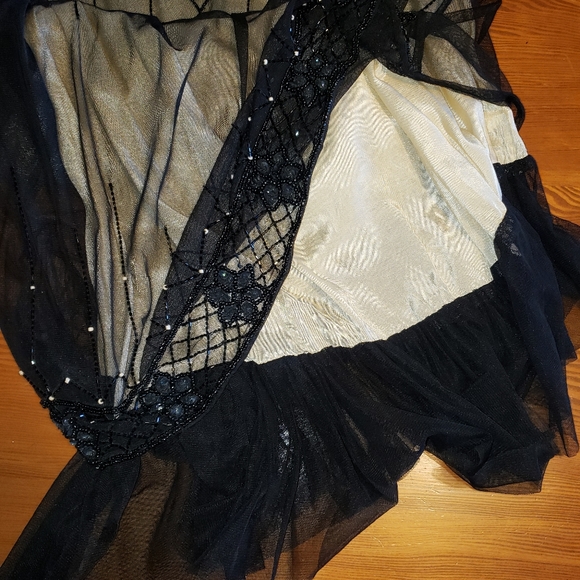 Beaded neck sheer layered dress flapper - Picture 5 of 11